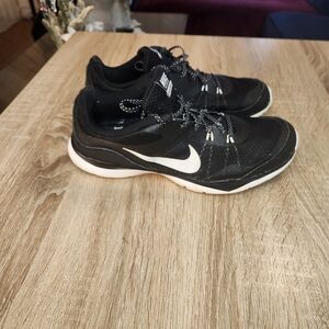 Size 8.5 - Nike Flex Trainer 5 Black